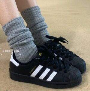 adidas Superstar J Black, White & Gold Big Kids Size 7